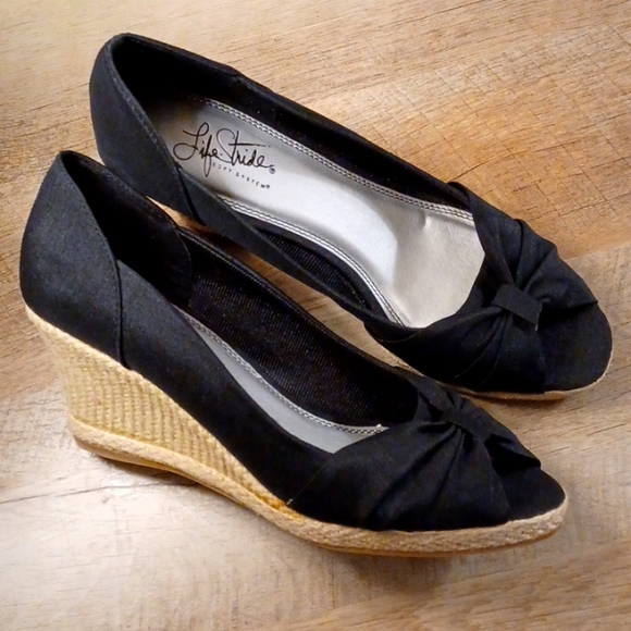 NEW Life Stride "Rhonda" Peep Toe Heels - Picture 1 of 8